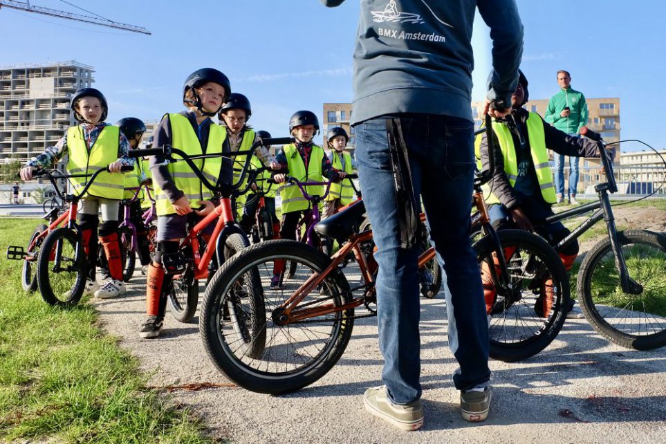 Beïnvloeden Gewoon doen Beer BMX! Oftewel: Bicycle Motor Cross! - Basisschool de Zuiderzee op IJburg,  Zeeburgereiland